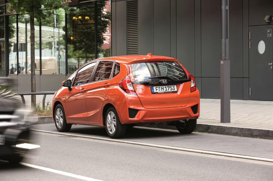  Honda Jazz 2015 года  (фото 10 из 34)